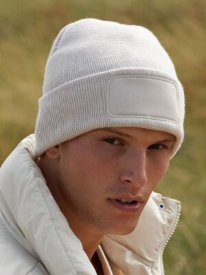 Beechfield B445 Patch Beanie – zimska kapa s patch aplikacijom2