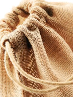 Jute poklon vrećica s vezicom XXS-XL6